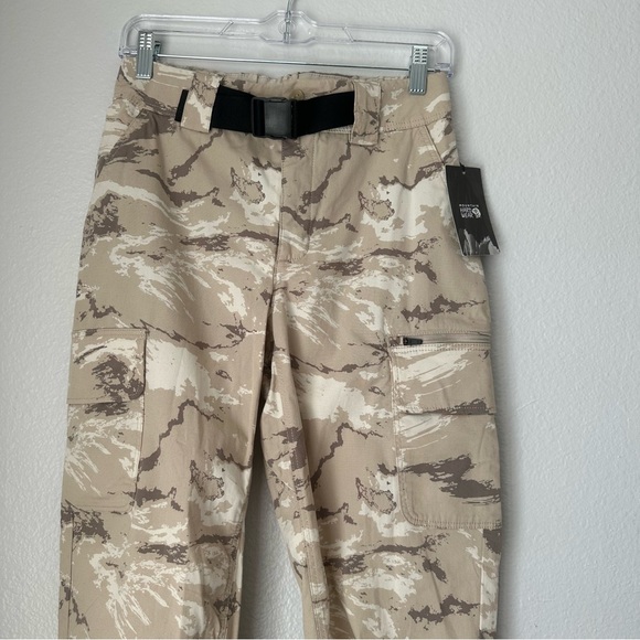 NEW Mountain Hardwear Cascade Pass Pant, Dunes Craig Camo,Women’s Size 4 Regular - Picture 13 of 14